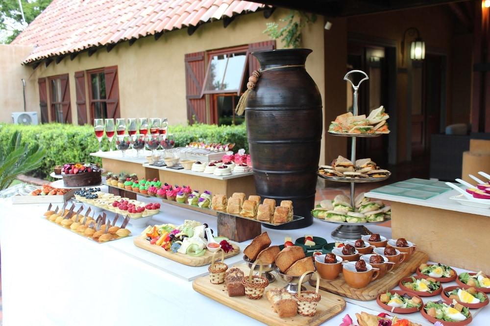 Lombardy Boutique Hotel & Conference Venue Претория Экстерьер фото